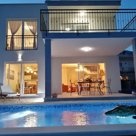 Villa Fidelissima Kastela